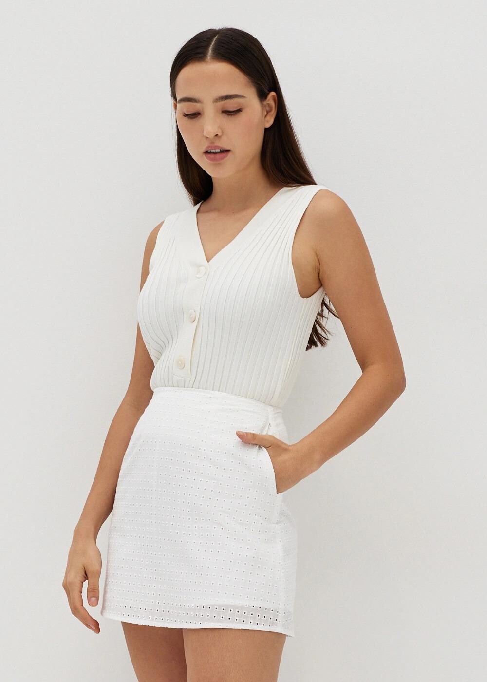 Adaley Broderie Skort [WHITE] 折後價：$125 (4折) 原價：$309